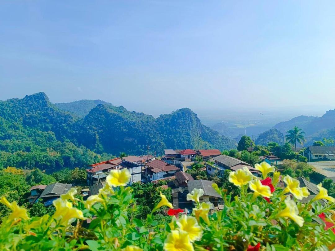 Oasis Phamee Bed & Breakfast Ban Pha Mi Dış mekan fotoğraf